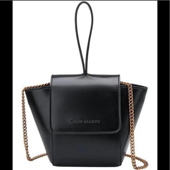 NWT Melie Bianco Adele Crossbody Bag With Golen Chainlink Strap In Black - Picture 2 of 11